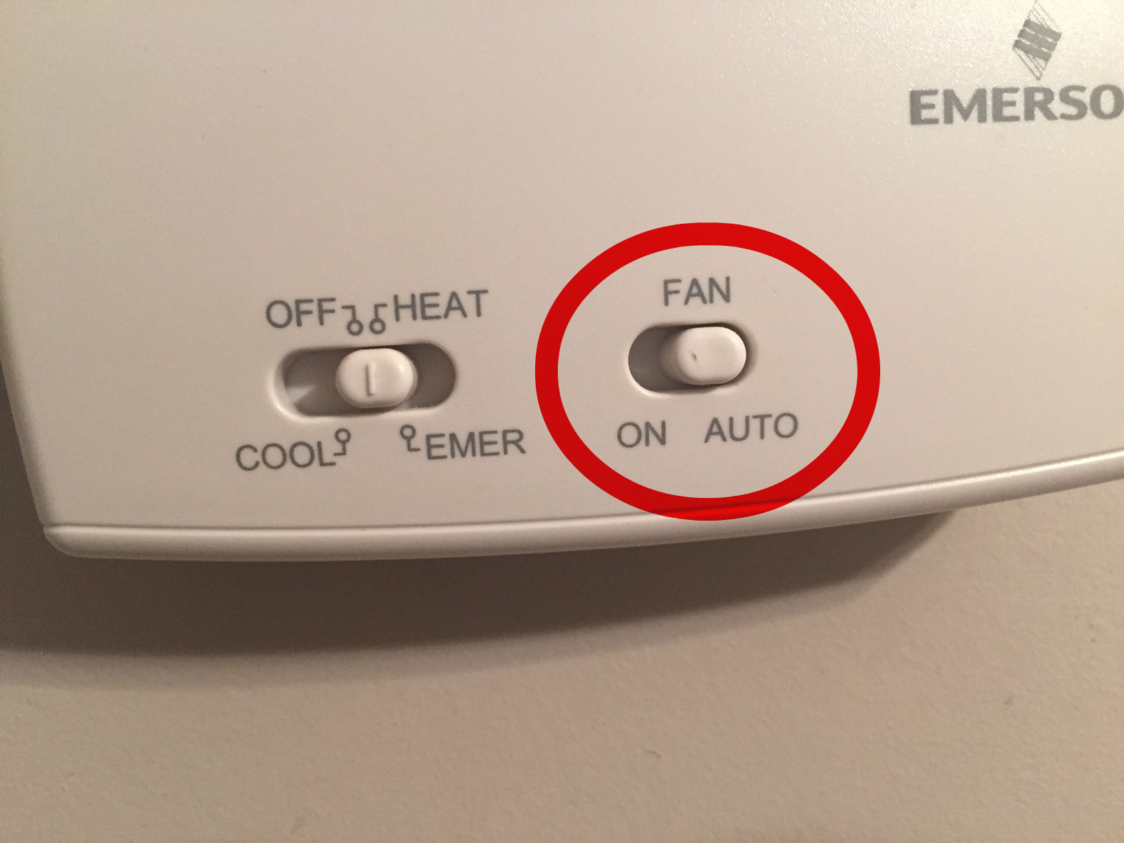 thermostat fan set to auto